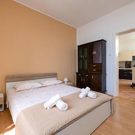 Apartment Dobric Koromačno المظهر الخارجي الصورة