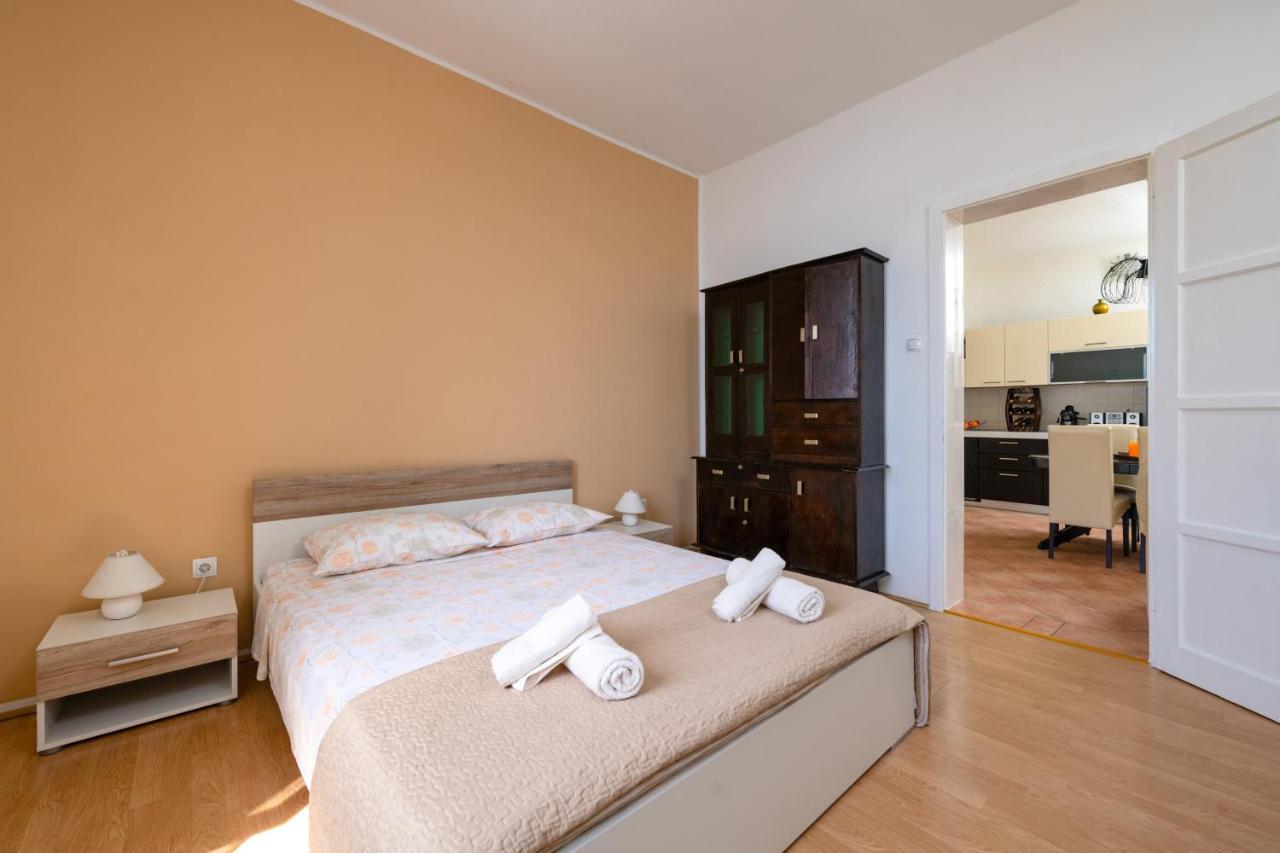 Apartment Dobric Koromačno المظهر الخارجي الصورة