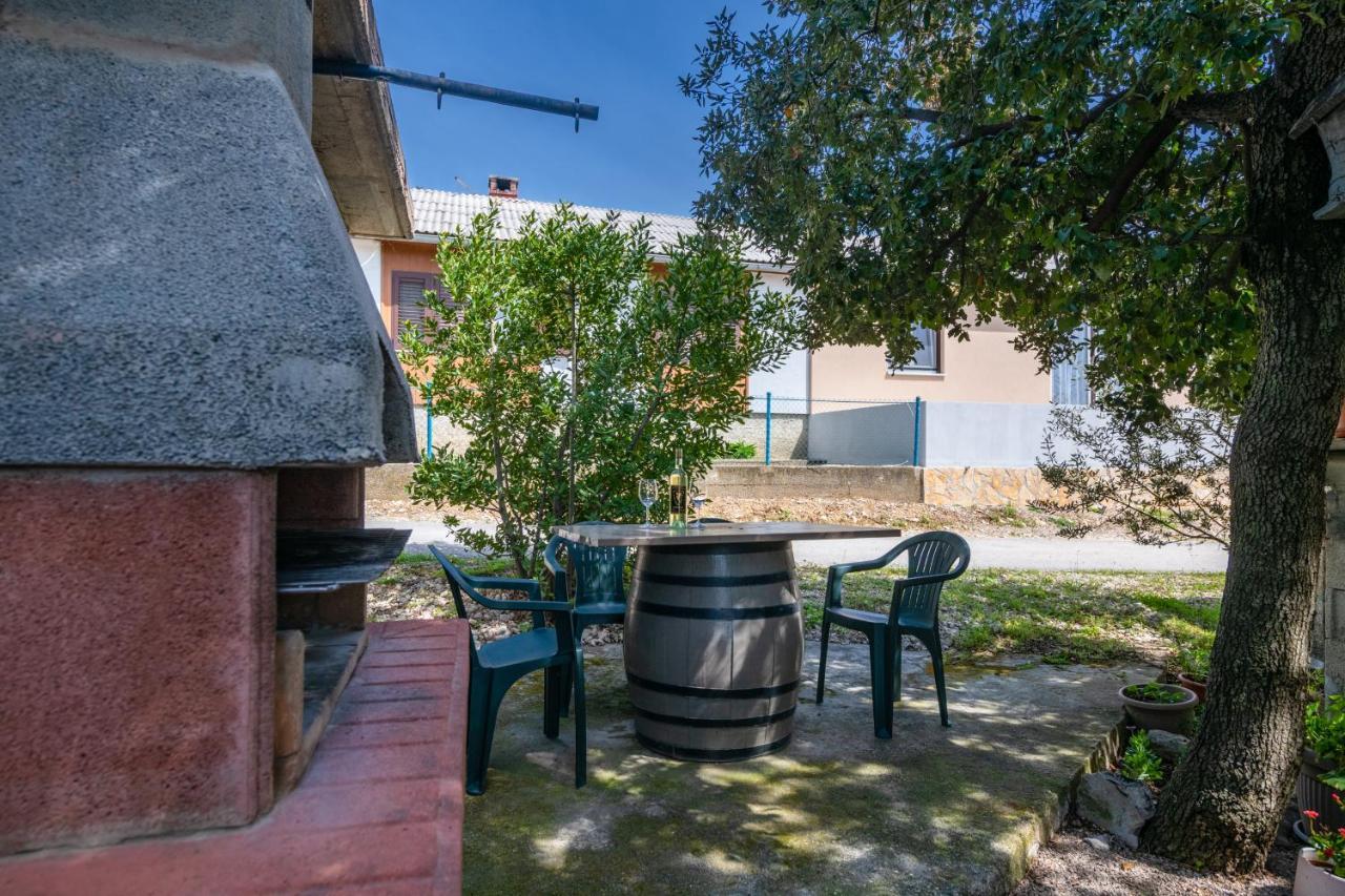 Apartment Dobric Koromačno المظهر الخارجي الصورة