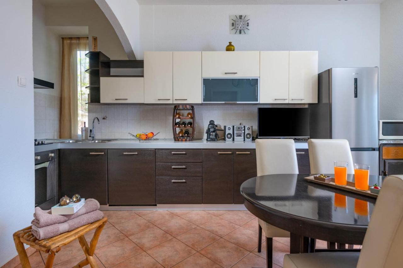 Apartment Dobric Koromačno المظهر الخارجي الصورة