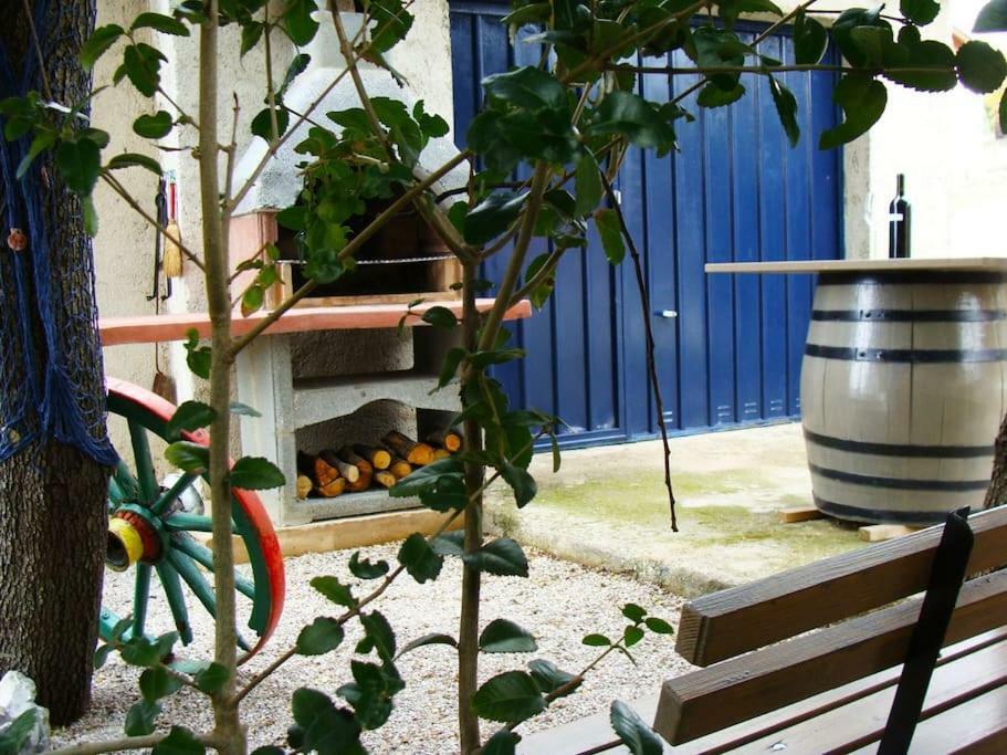 Apartment Dobric Koromačno المظهر الخارجي الصورة